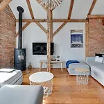 Cosy Attic - Klimatyczny Na Poddaszu Z Parkingiem By Lion Appartamento