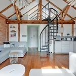 Cosy Attic - Klimatyczny Na Poddaszu Z Parkingiem By Lion