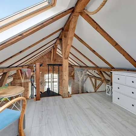 Cosy Attic - Klimatyczny Na Poddaszu Z Parkingiem By Lion شقة *