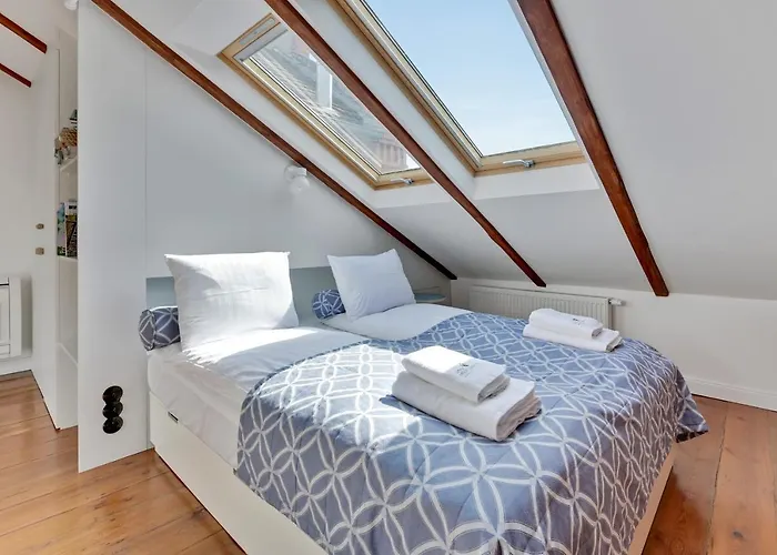 Apartment Cosy Attic - Klimatyczny Na Poddaszu Z Parkingiem By Lion Zoppot