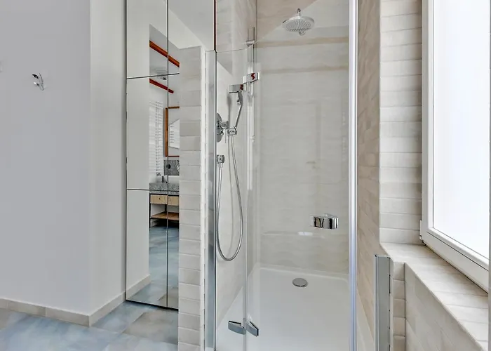 Cosy Attic - Klimatyczny Na Poddaszu Z Parkingiem By Lion Lägenhet