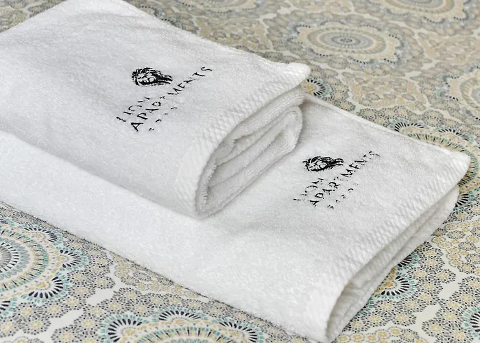 Cosy Attic - Klimatyczny Na Poddaszu Z Parkingiem By Lion Lägenhet